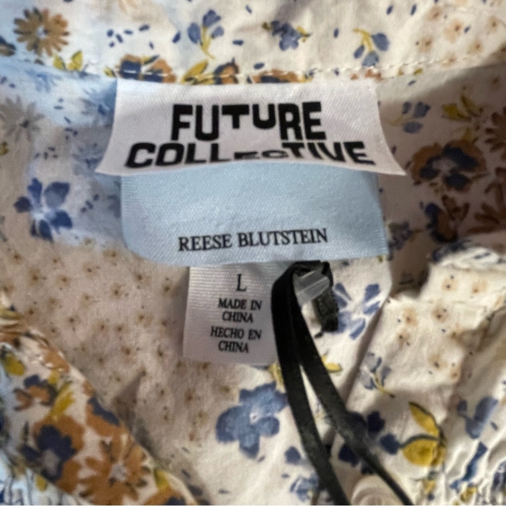 Future Collective Chic Floral Button-Up Blouse - Blue and Cream - Picture 7 of 9
